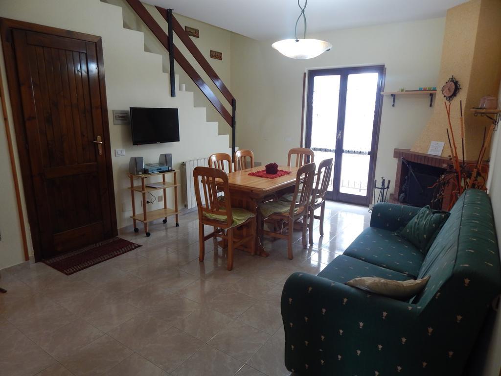 Sangro Apartment Castel Di Sangro Exterior photo